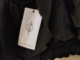 Falda pantalón Stradivarius negra