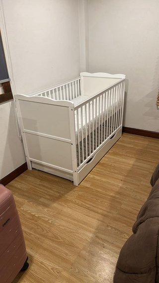 Cuna bebé blanca con colchón y cajón