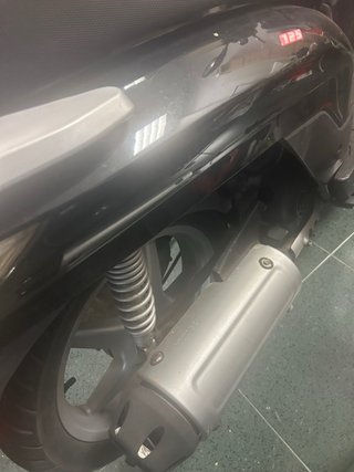 Kymco Peoples 125 Scooter Negra SOLO PARA PIEZAS