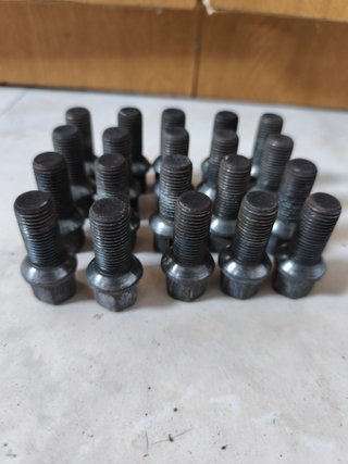 Juego Tornillos Rueda VAG 17mm