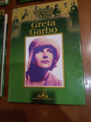 Che Guevara -Gary Cooper -Eva peron- Greta garbo.