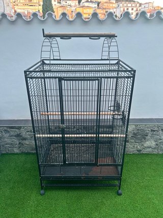Jaula grande para loros y guacamayos