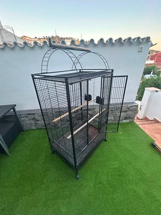 Jaula grande para loros y guacamayos