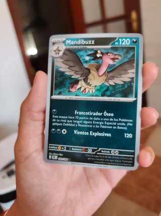 Carta Pokémon Mandibuzz PS 120 Holográfica