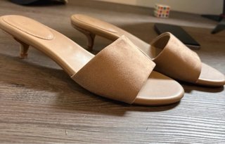 Sandalias H&M tacón bajo beige