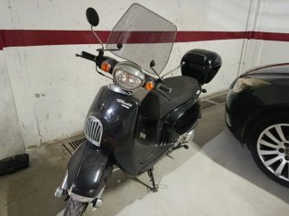 Moto Scooter 125cc Negra