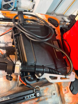 Kayak de pedales Alboran FX2 con motor 3Li 2CV
