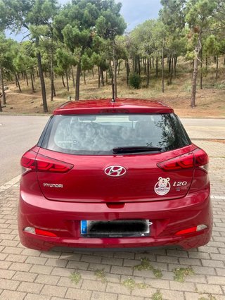 Hyundai i20 1.2 MPI 84 CV · 39.130 km · 2018