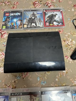 Playstation 3 + 2 mandos + 7 juegos