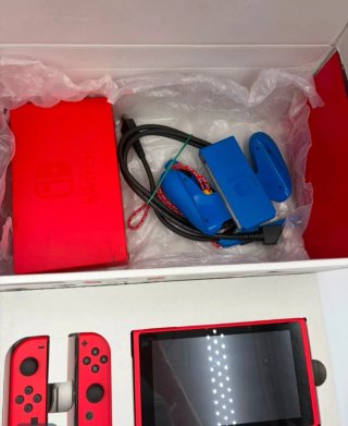 Nintendo Switch Edición Mario Rojo y Azul