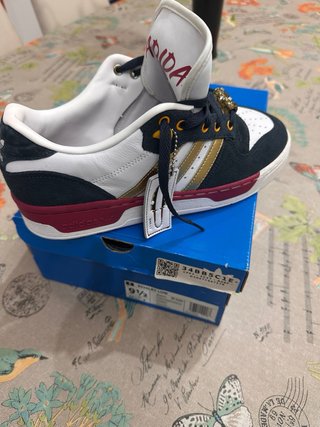 Demon Slayer Rivalry Zapatillas Adidas Doradas