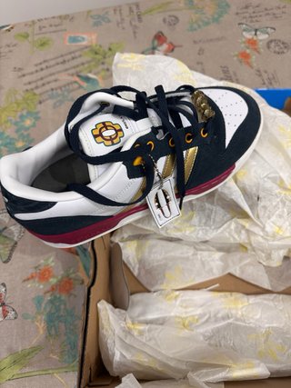 Demon Slayer Rivalry Zapatillas Adidas Doradas