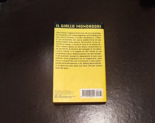 Trilogia gialli Mondadori. Buone condizioni.