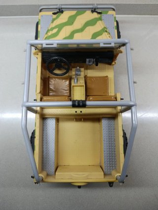 Vehículo y 2 Muñecos M1 (Madelman)