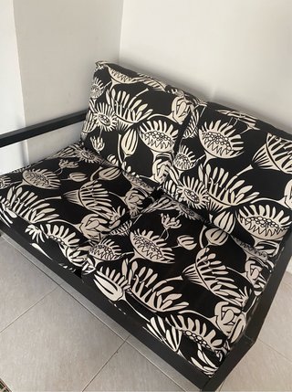 Sofá 2 plazas Ikea estampado floral