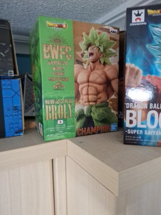 Figura Broly SS Legendario Original