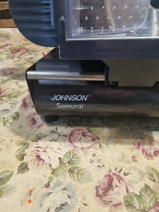 Affettatrice elettrica Johnson modello Samurai