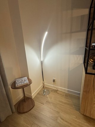 Lámpara de pie LED Schuller Cromada