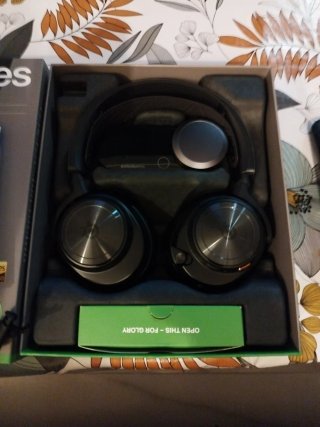 SteelSeries Arctis Nova Pro Auriculares Gaming Xbo