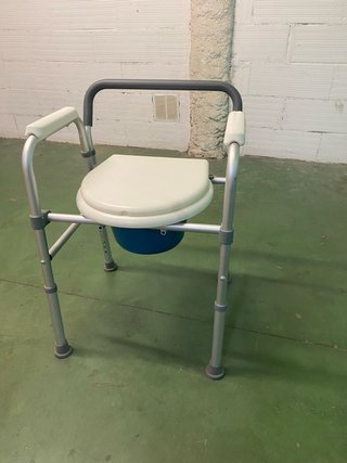 Silla WC plegable