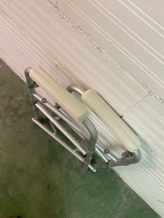Silla WC plegable
