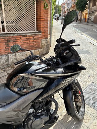 Honda CBF 125 Negra