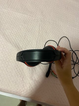 Auriculares Gaming Rojos y Negros