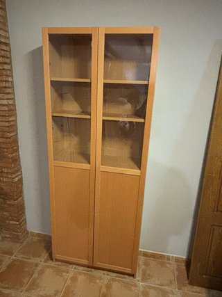 Estantería IKEA madera y cristal