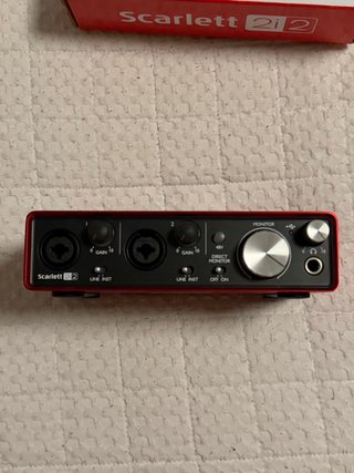 Focusrite Scarlett 2i2 Interfaz Audio USB