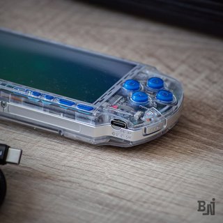 PSP 3000 Aqua Clear 64GB USB-C Batteria Nuova