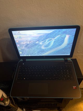 Portátil HP Pavilion Negro y Azul