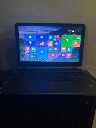Portátil HP Pavilion Negro y Azul
