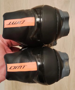 Zapatillas Ciclismo DMT KM4 Talla 44 Beige/Negro