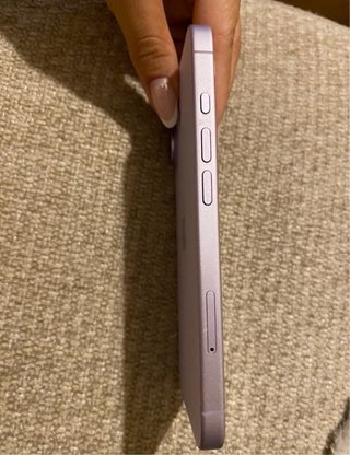 iPhone 17Morado