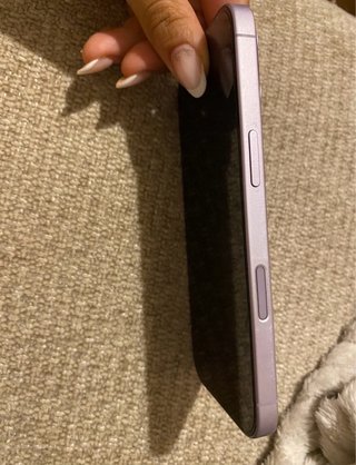 iPhone 17Morado