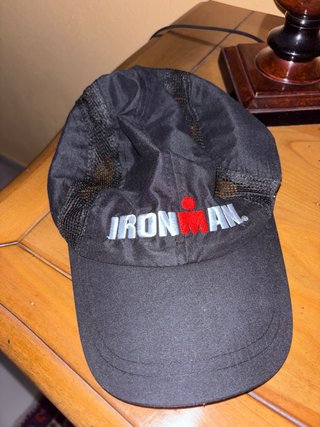 Gorra Negra Ironman