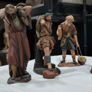 9 Figuras Belén Ortigas / Miretes