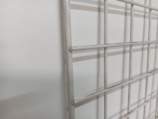 Paneles metálicos de rejilla 1.75x0.35m