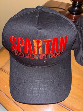 Gorra Spartan Volunteer Negra Roja