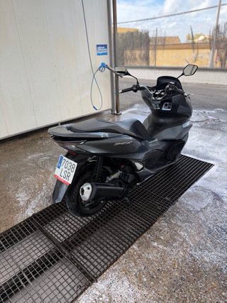 Honda PCX 125 gris