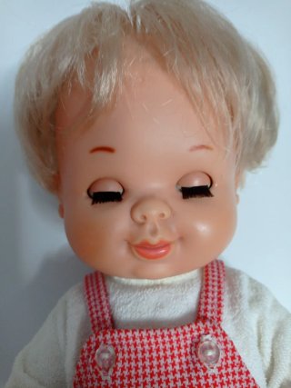Muñeca antigua de colección.