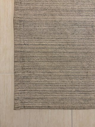 Alfombra de yute con rayas beige y negro