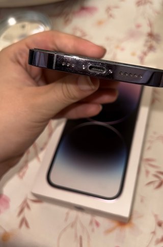 iPhone 14 Pro Morado