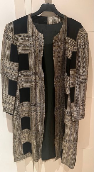 Conjunto vestido y abrigo estampado