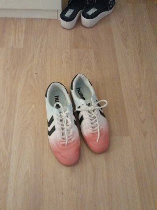 Zapatillas Hummel rosas y blancas