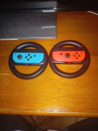 Mario Kart 8 Deluxe Nintendo Switch + Volantes