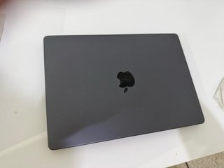 MacBook Pro 14 M5