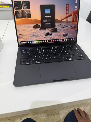 MacBook Pro 14 M5