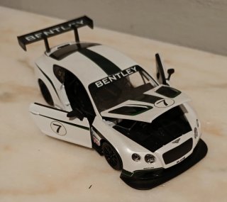 Bentley Continental GT3 1:24