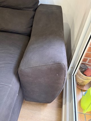 Sofá chaise longue gris oscuro